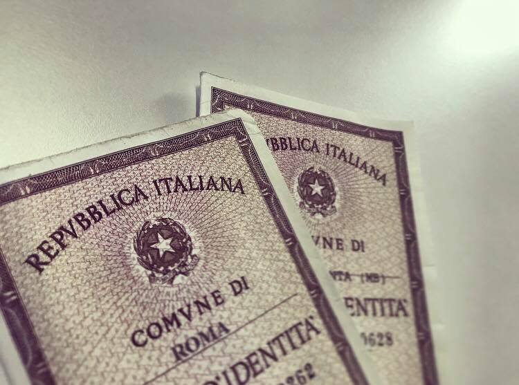 “Padre” e “madre” nelle carte d’identità: la nostra nota legale all’ANCI
